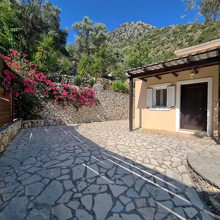 Willa Samsel - Amazing Seaviews, Infinity Pool, Privacy, Close To The Nydri (Lefkada)