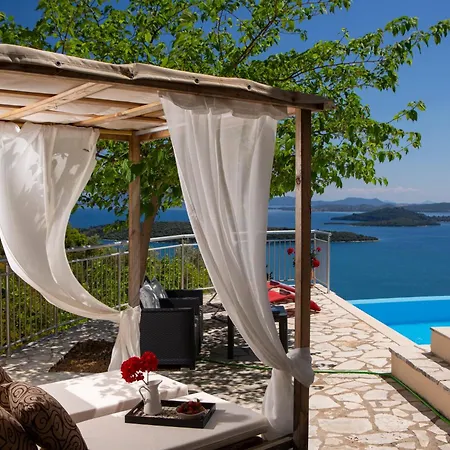 Samsel - Amazing Seaviews, Infinity Pool, Privacy, Close To The Villa Nydri (Lefkada)